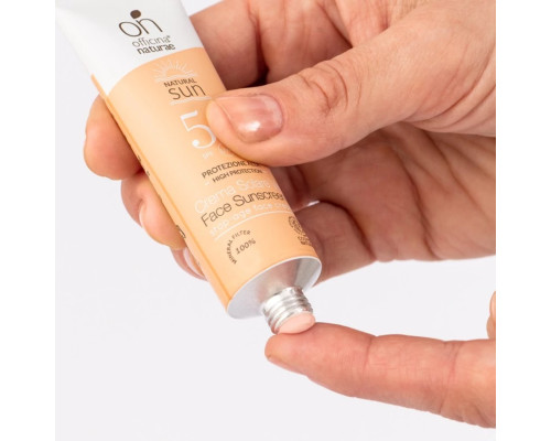 Органічний антивіковий сонцезахисний крем SPF 50 для обличчя Officina Naturae, 30 мл